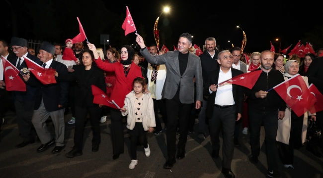 Binlerce Aliağalı Cumhuriyet Kortejinde Buluştu