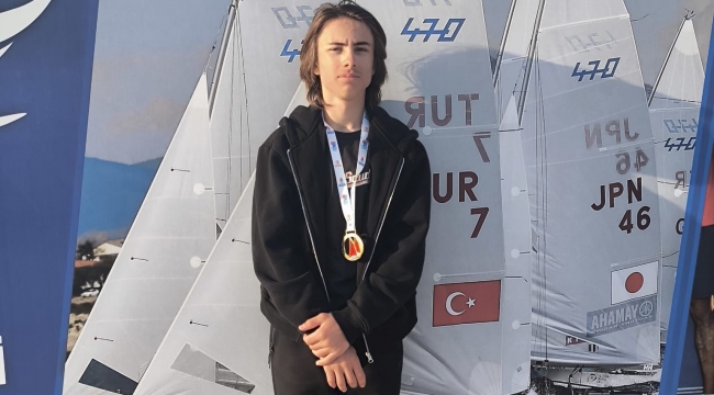 Çeşmeli genç yelkenci Deniz Alan Türkiye şampiyonu oldu
