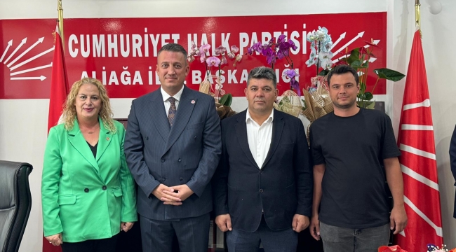 CHP Aliağa'da Görev Devir Teslimi Yapıldı: "Birlik ve Beraberlik" Vurgusu