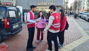 CHP Gençlik Kolları'ndan Çocuklara Cumhuriyet Bayramı Sürprizi