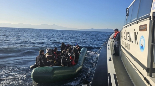 İzmir açıklarında peş peşe göçmen yakalama ve kurtarma operasyonları