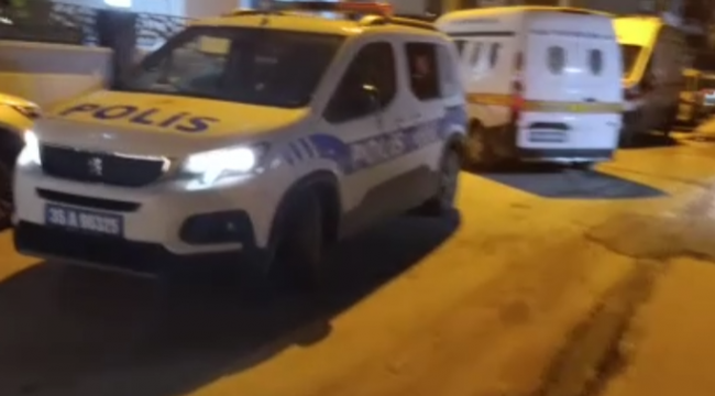 İzmir'de dehşet: Anne ve babasını öldürüp intihar etti