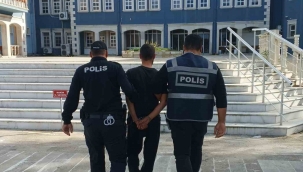 İzmir'de silahlı gasp zanlıları yakalandı, 1 kişi tutuklandı