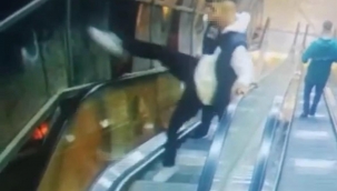 İzmir'de üst geçidin korkuluklarına zarar veren 2 kişi tutuklandı