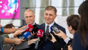 "İzmir'in sorunlarını çözen belediye başkanı olarak hatırlanmayı diliyorum"