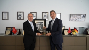 UZMAR Grup, AKA Bank ile 28 milyon Euro'luk  finansman anlaşması imzaladı