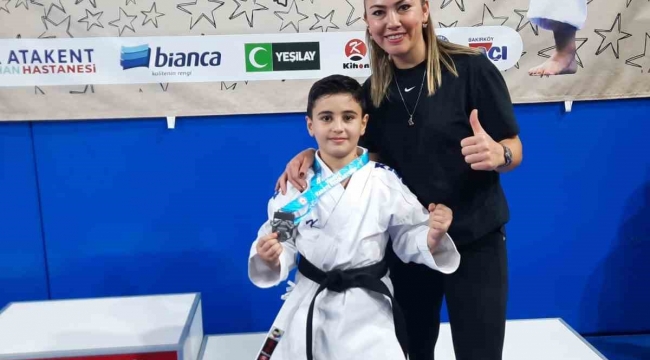 Aliağalı karatecilerden Denizli'de büyük başarı