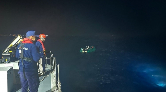 İzmir'de 7 düzensiz göçmen yakalandı, 34 göçmen kurtarıldı