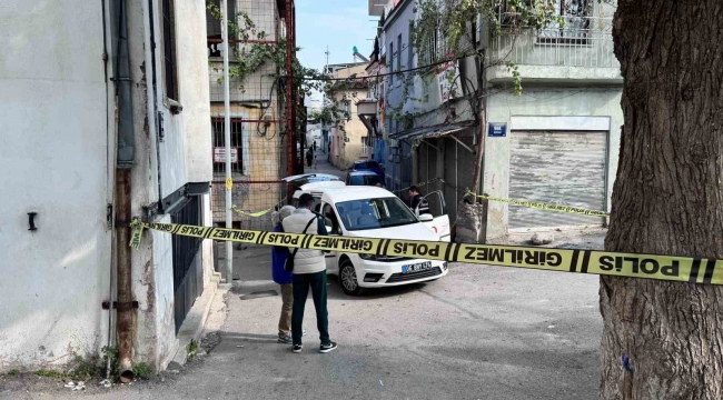 Kızılay personeli yemek dağıtırken vuruldu