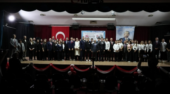 Öğretmenler Günü Aliağa'da Kutlandı