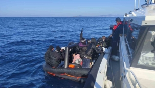 Seferihisar açıklarında 32 göçmen kurtarıldı
