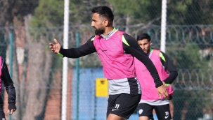 Aliağa FK, Gökhan Karadeniz'in peşinde