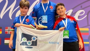 Fibonacci Robot Olimpiyatlarında Aliağa'dan 3 Dünya Birincisi