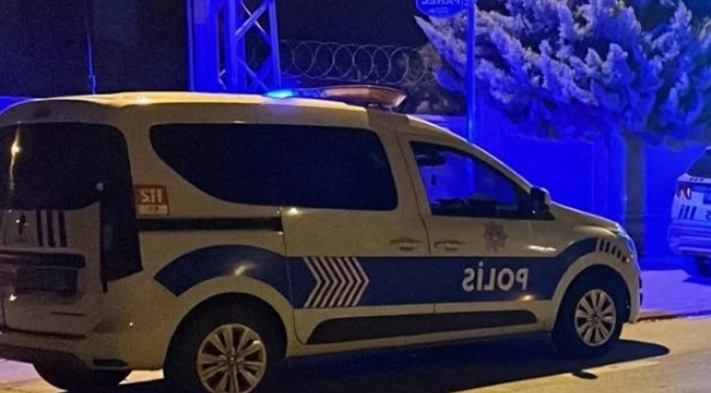 Hırsızlar, girdikleri evin sahibini bıçaklayarak öldürdü