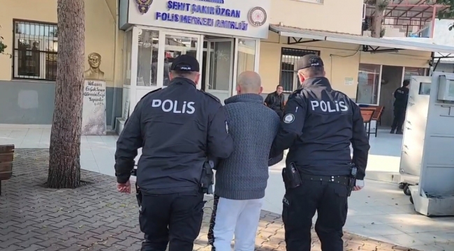 İzmir'de aranan 2 şüpheli yakalandı