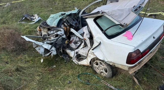 İzmir'de feci kaza: 1 ölü, 1 yaralı