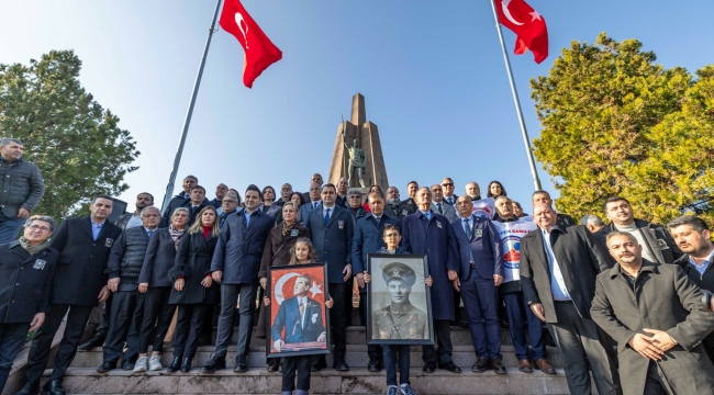 İzmir'de Kubilay için "Demokrasi ve Laiklik" yürüyüşü