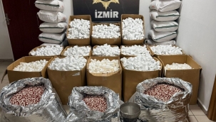 İzmir'de rekor düzeyde uyuşturucu hap operasyonu: 2,3 milyon adet ele geçirildi