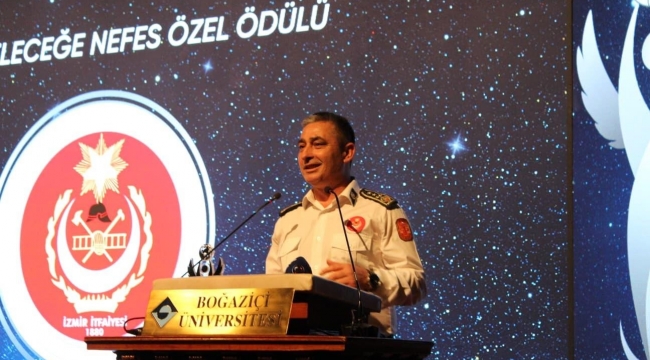 İzmir İtfaiyesi'ne "Geleceğe Nefes Özel Ödülü"