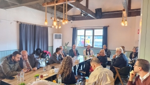 Aliağa Belediye Başkanı Acar, basın mensuplarıyla kahvaltıda bir araya geldi