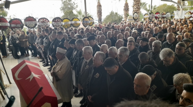 Eski Aliağa Belediye Başkanı ve Milletvekili Hakkı Ülkü son yolculuğuna uğurlandı