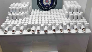 İzmir'de durdurulan araçtan binlerce uyuşturucu hap çıktı