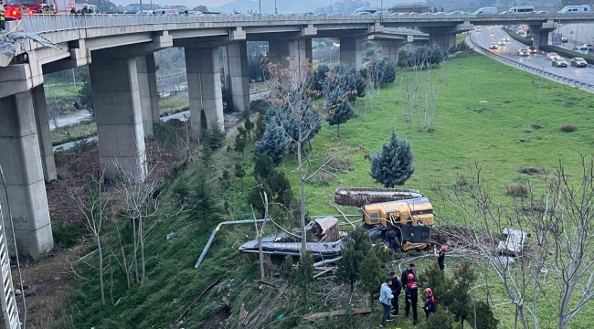 İzmir'de freni boşalan kamyon dehşet saçtı: 3 yaralı