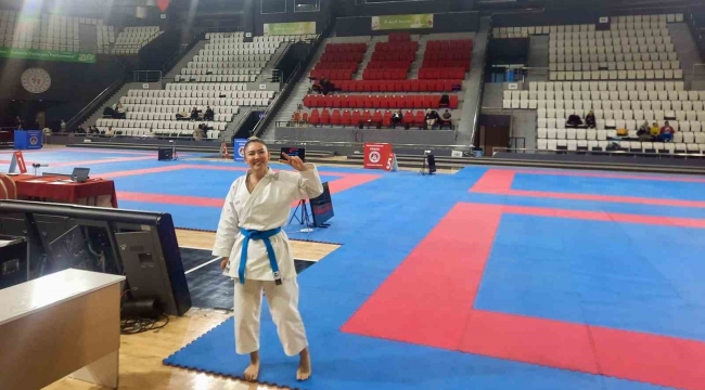 Aliağa Belediyesi Karate Antrenörü Nezahat Ayhan Türkiye şampiyonu oldu