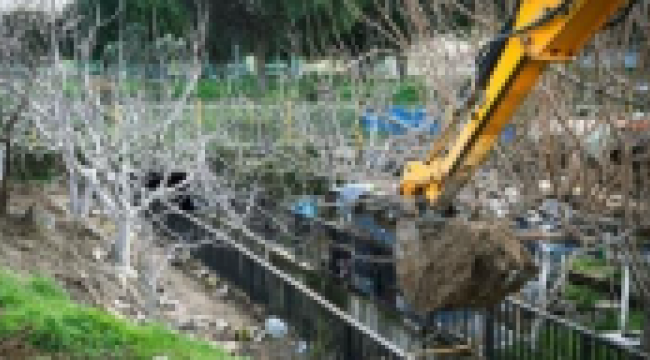 Aliağa Belediyesi Taşkına Sebep Olan Derede Harekete Geçti