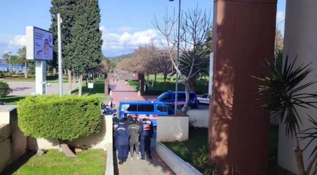 Aliağa'da Göçmen Kaçakçılığı Operasyonu: 5 Organizatör Tutuklandı