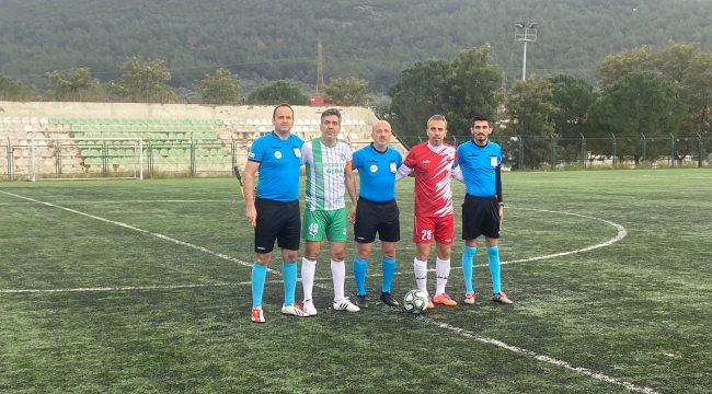 Aliağa Masterler liderliği garantiledi