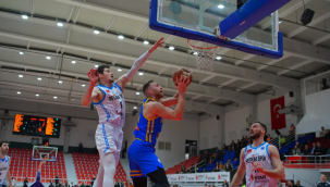 Aliağa Petkimspor, Peristeri'ye 87-85 mağlup oldu; çeyrek finale grup ikincisi olarak yükseldi