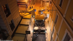 Alsancak'ta altyapısı tamamlanan sokaklar asfaltlanıyor