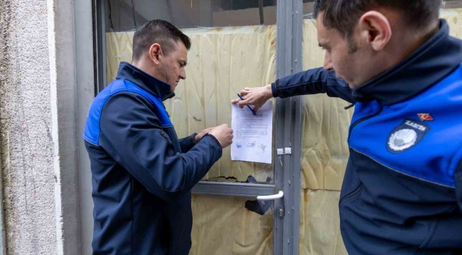 İzmir'de sağlıksız gıda üretimine suçüstü