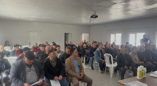 Aliağa'da üreticilere B-Reçete ve bitki koruma eğitimi