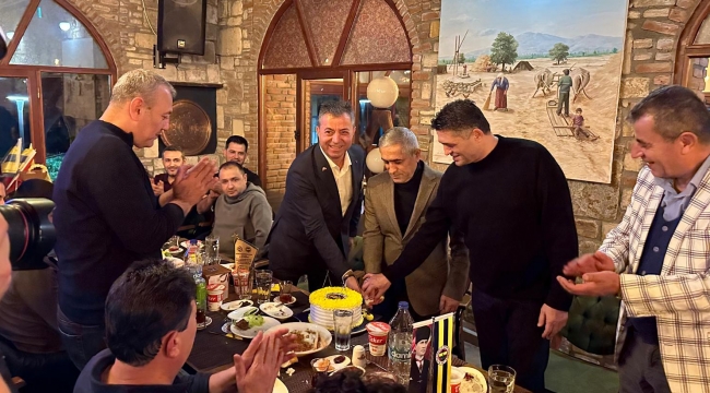 Aliağa Fenerbahçeliler Derneği kuruluşunun 20. yılını iftar organizasyonuyla kutladı