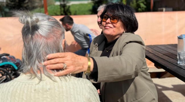 Anahtar Parti Aliağa Teşkilatı'ndan Huzurevi Ziyareti