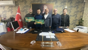 Bölge birincisi Kur'an-ı Kerim hafızından İlçe Milli Eğitim Müdürü Akyüz'e ziyaret