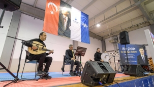 Büyükşehir'in iftar sofrası bu kez Foça'da kuruldu