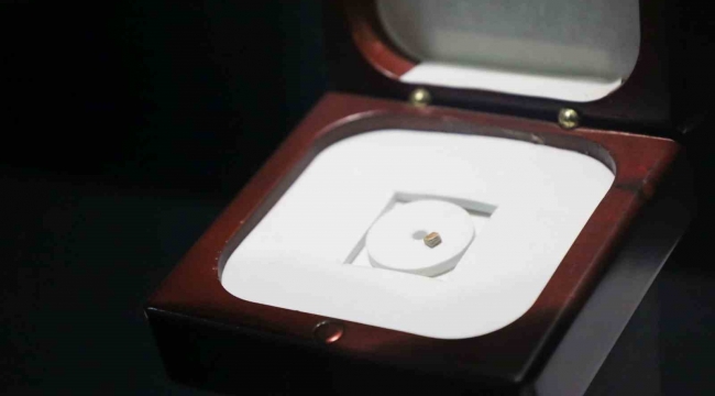 Dünyanın en küçük kitabı İzmir'de