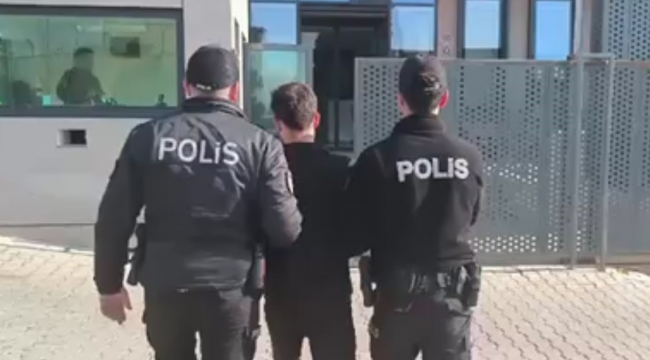 İzmir'de 47 yıl ve 33 yıl hapis cezasıyla aranan iki firari yakalandı