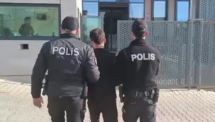 İzmir'de 47 yıl ve 33 yıl hapis cezasıyla aranan iki firari yakalandı