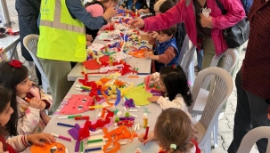 23 Nisan coşkusu gezici sahne ile ilçelere taşındı