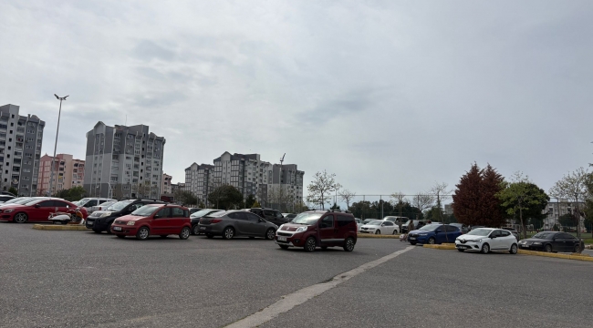 Aliağa'da Pazar Yeri Otoparkına Belediye Düzenlemesi: