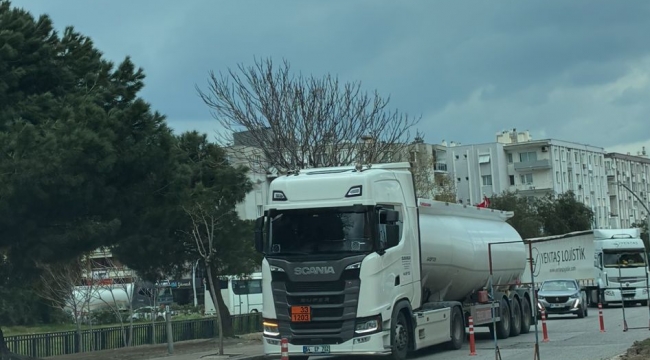 Aliağa'da Yağmur Suyu Hattı Çalışmaları: Trafik Kontrollü Olarak Açılıyor