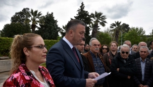 CHP Aliağa'dan Cumhuriyet Meydanı'nda 23 Nisan Açıklaması