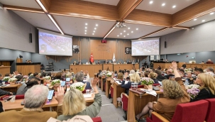 İzmir Büyükşehir Meclisi'nde okul saldırılarına ortak tepki