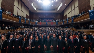 İzmir'de tarihi gün