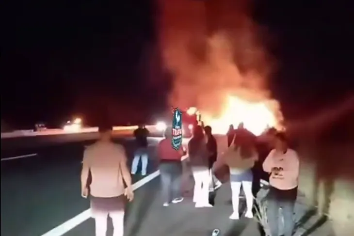 Denizli'de otobüs faciası! 9 aylık bebek dahil 8 kişi hayatını kaybetti