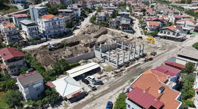 Dikili'nin yeni itfaiye binası hızla yükseliyor